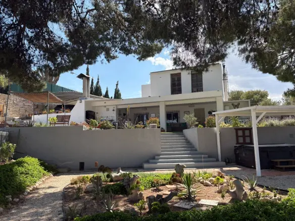 Country House Of 265 M² In Elche, Spain