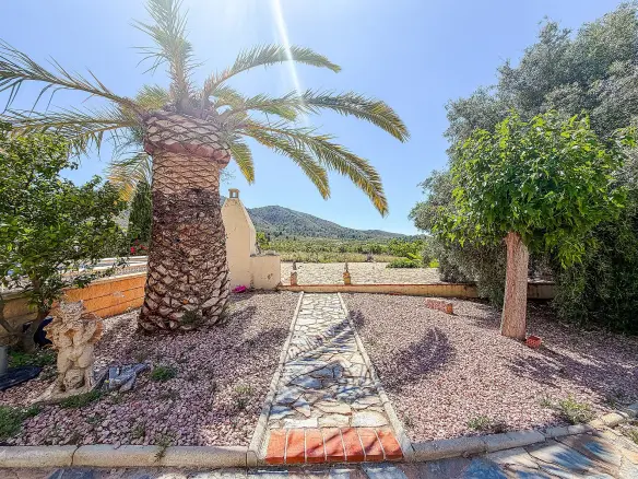 5-bedroom Detached Villa In El Cantón, Spain (386 M²)