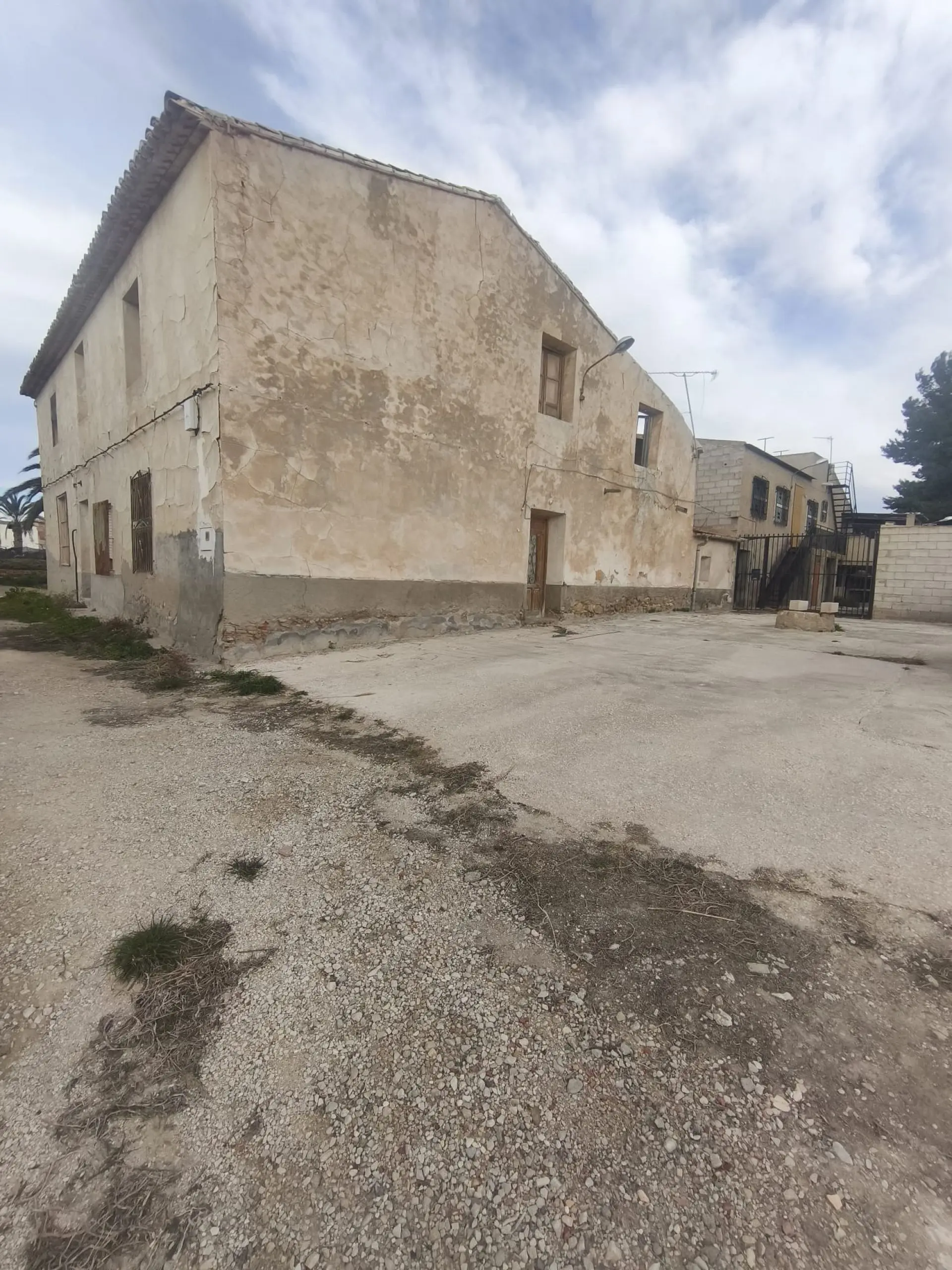 Country House Of 300 M² In Abanilla, Spain