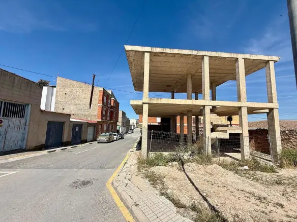 Townhouse Of 204 M² In Pinoso, Spain