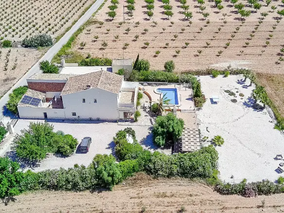 5-bedroom Detached Villa In El Cantón, Spain (386 M²)