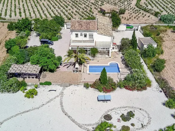 5-bedroom Detached Villa In El Cantón, Spain (386 M²)