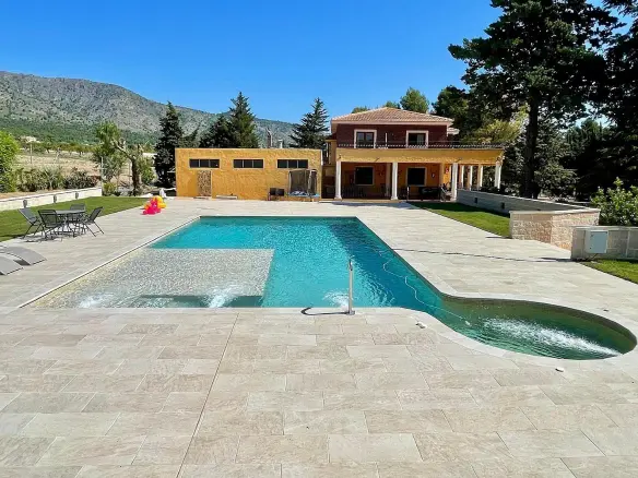 Detached Villa Of 996 M² In Salinas, Spain