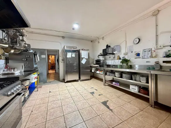 3-bedroom Townhouse In Pinoso, Spain (417 M²)
