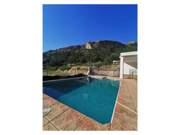 4-bedroom Finca In Crevillente, Spain (150 M²)