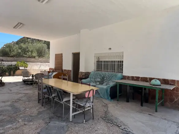 4-bedroom Finca In Crevillente, Spain (150 M²)