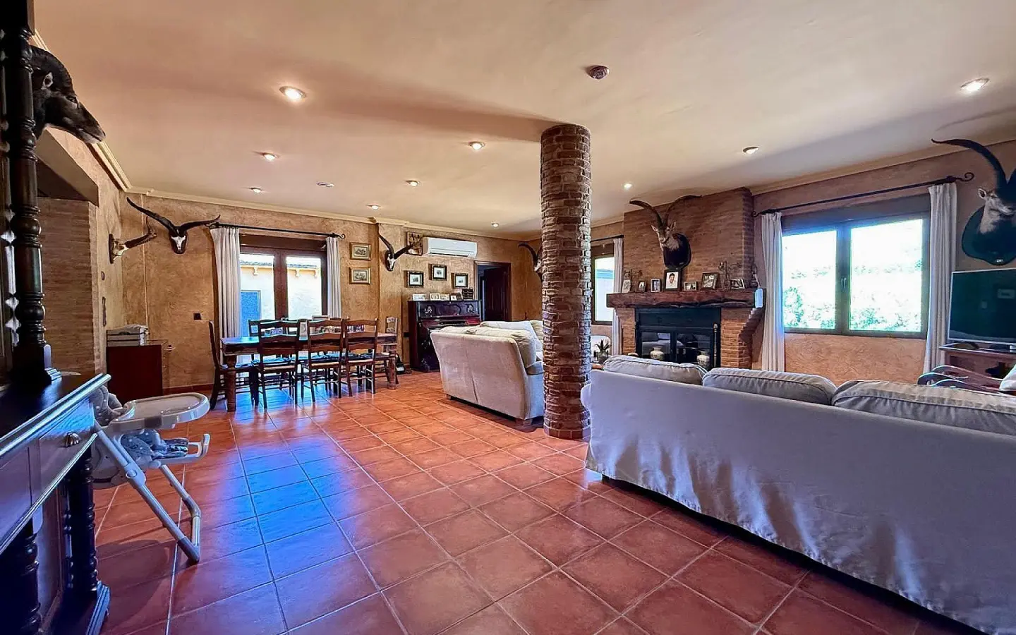 Detached Villa Of 996 M² In Salinas, Spain