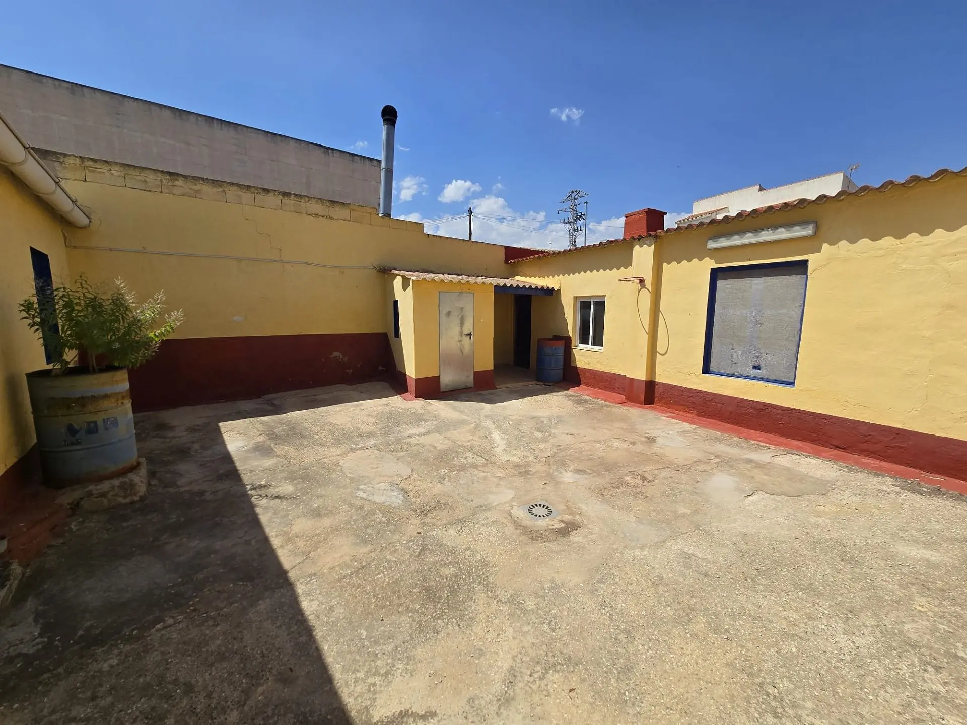 Townhouse Of 33 M² In Sax, Spain