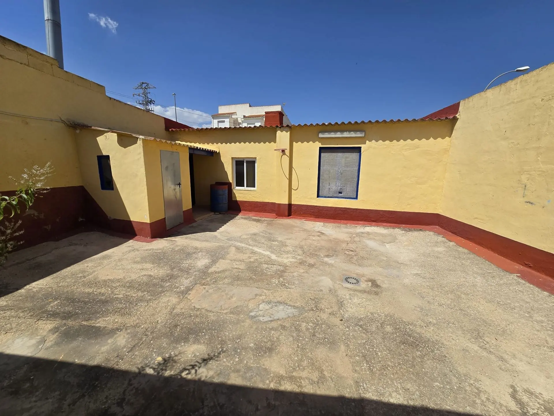 Townhouse Of 33 M² In Sax, Spain