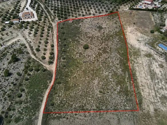 Land Of 0 M² In Salinas, Spain