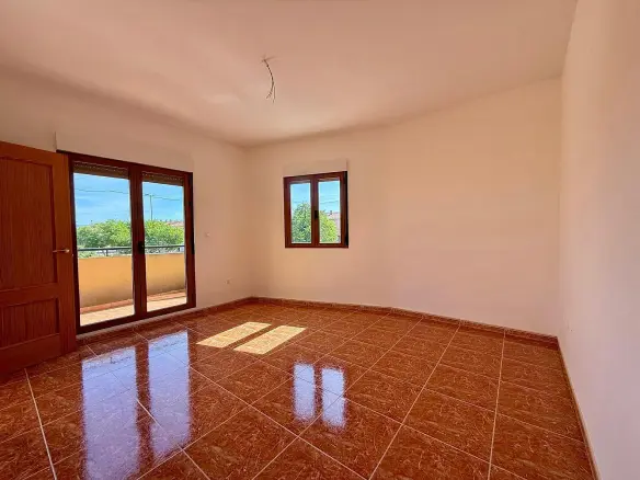4-bedroom Townhouse In Pinoso, Spain (190 M²)