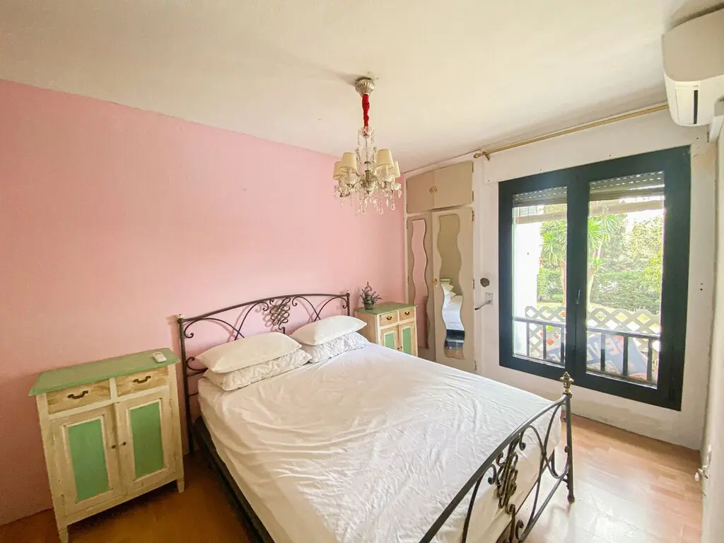 Apartment Of 0 M² With No Features In Nueva Andalucia, Spain