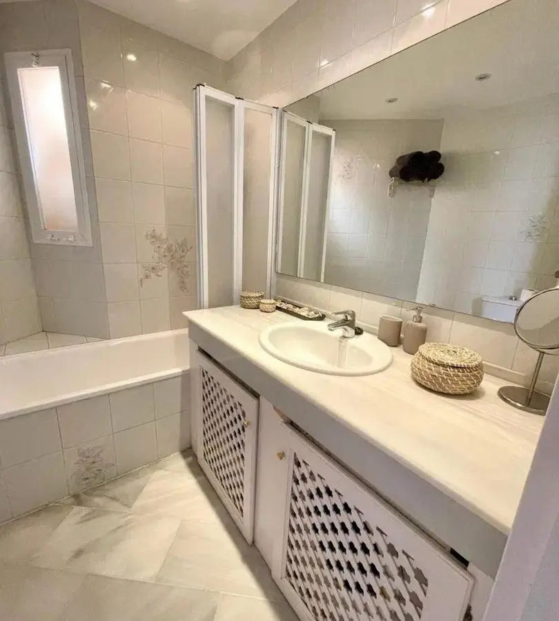Ground Floor Of 90 M² In Calahonda, Spain