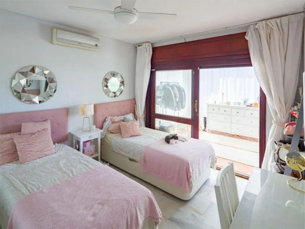 Villa Of 0 M² With Garden In El Rosario Spain
