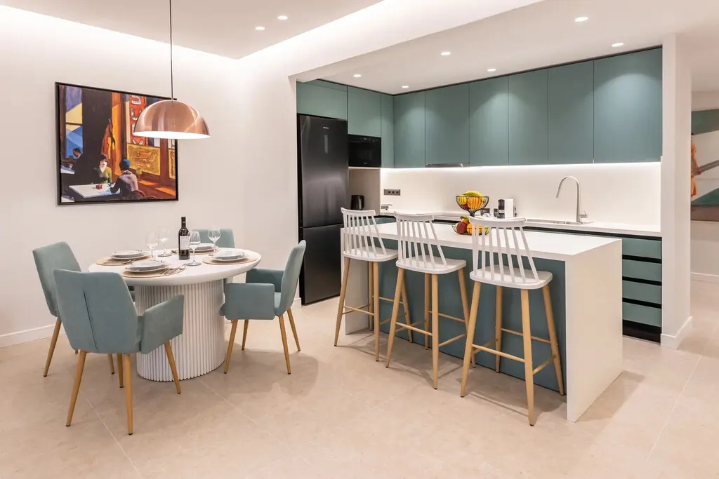 Flat Of 102 M² In Athens