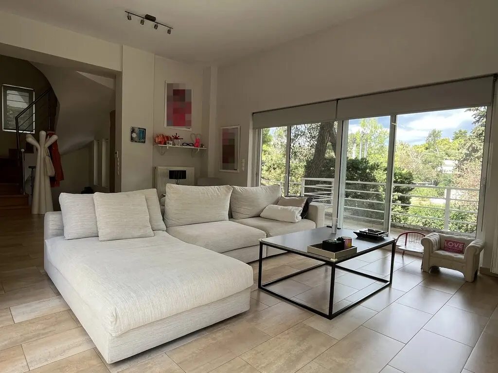 Detached House Of 320 M² In Athens