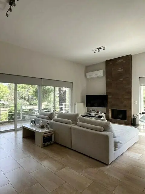 Detached House Of 320 M² In Athens