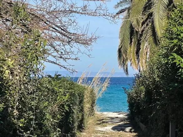 2-bedroom Flat In Kassandra, Greece (55 M²)