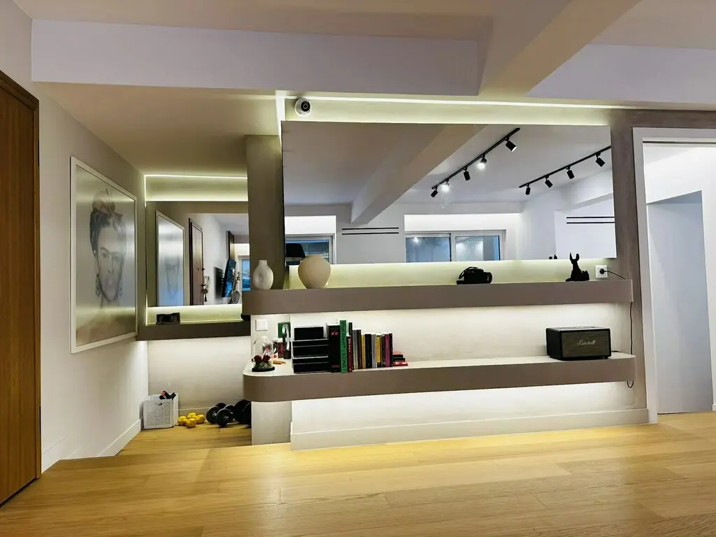 Flat Of 150 M² In Athens