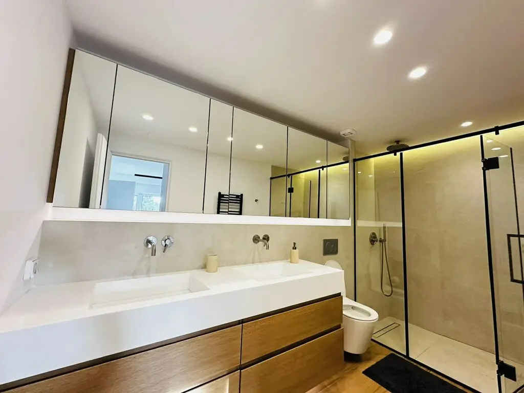 Flat Of 150 M² In Athens