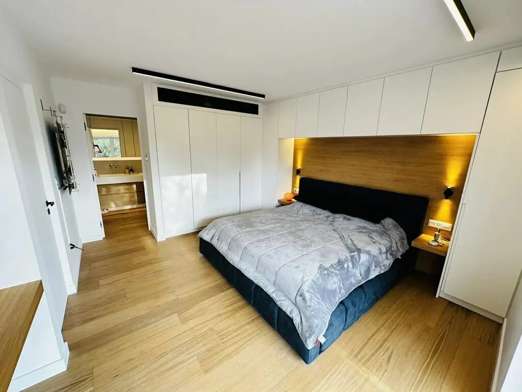 Flat Of 150 M² In Athens