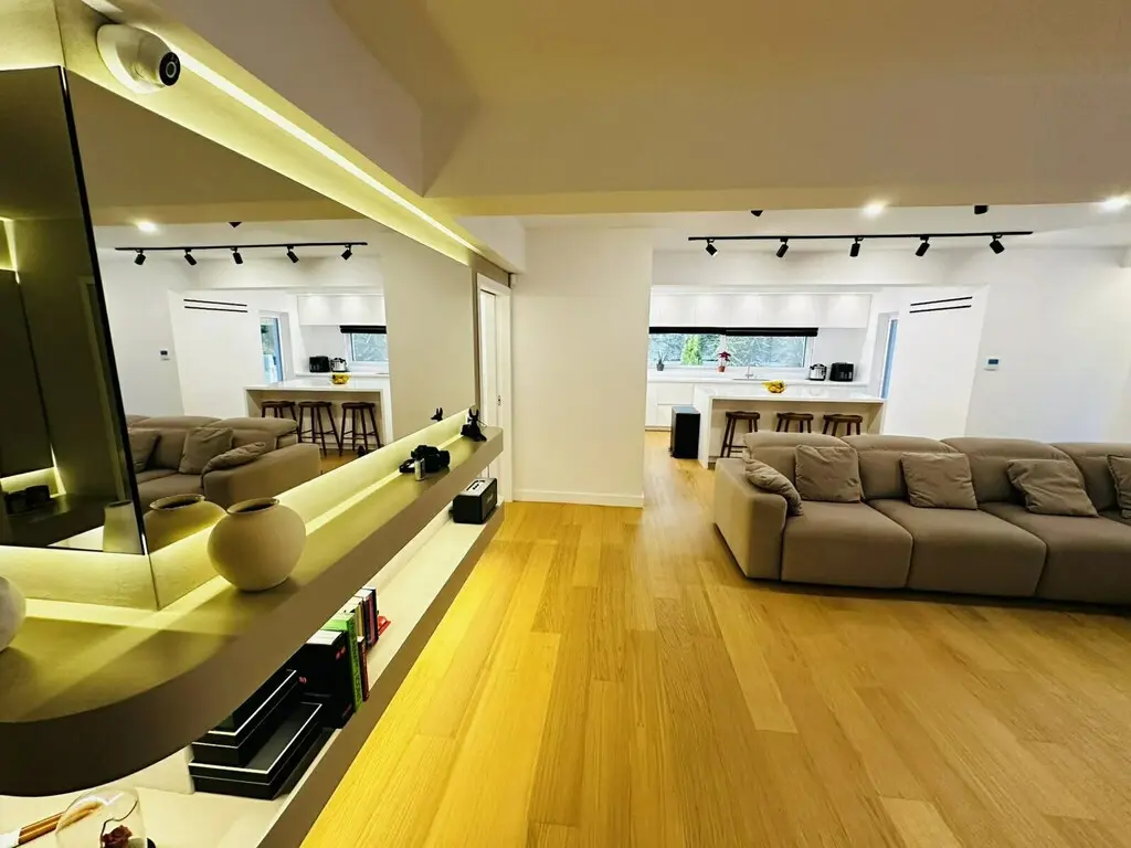 Flat Of 150 M² In Athens