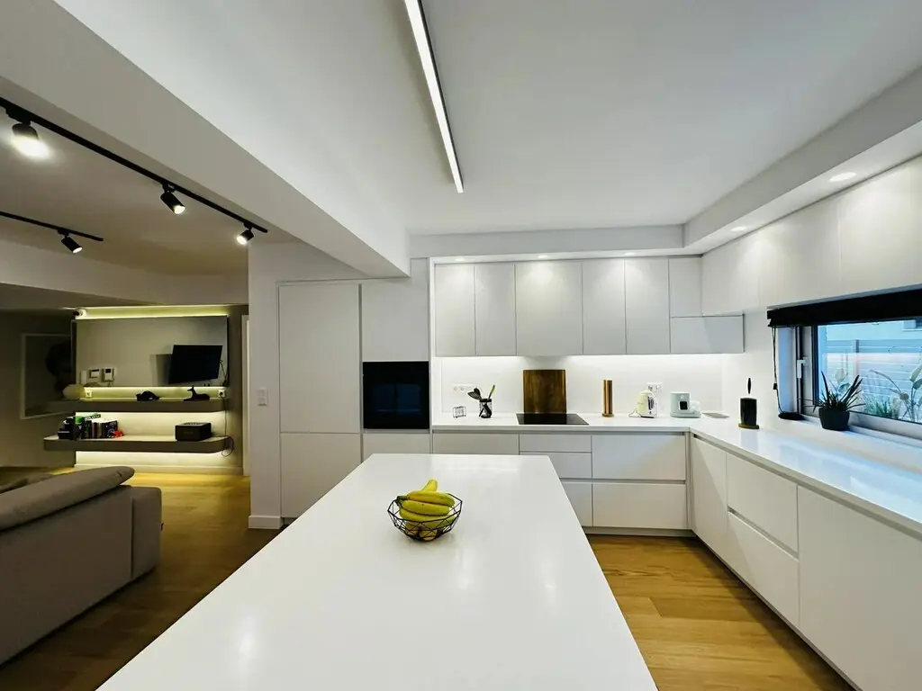 Flat Of 150 M² In Athens