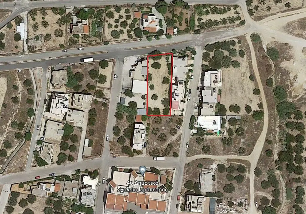 Land Of 1002 M² In Crete