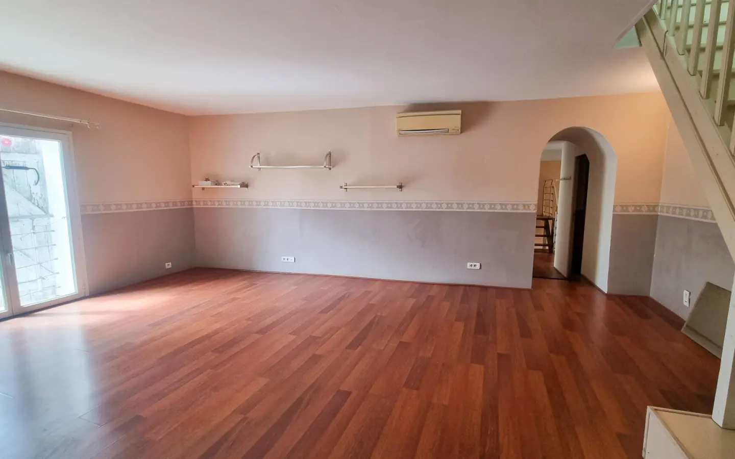 Village House Of 4 Bedrooms With Garage And Large Terrace With Panoramic Vineyard Views