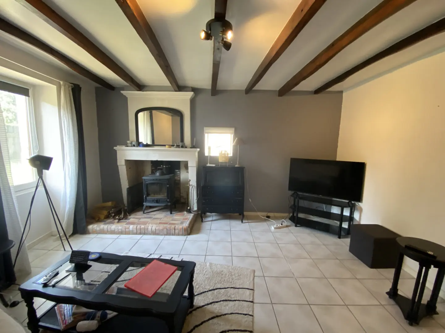 Stone Cottage Of 95 M² With Hamlet Location In Aubeterre Sur Dronne