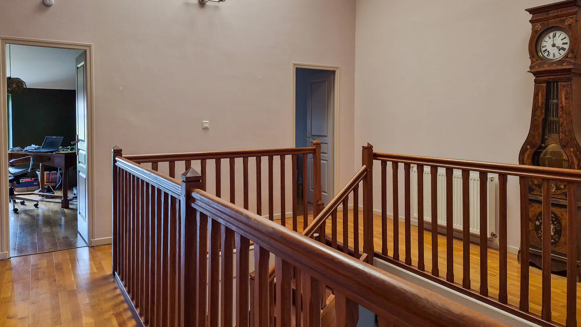 Townhouse Of 150 M² With Courtyard, Outbuilding & Roof Terrace In Mirepoix