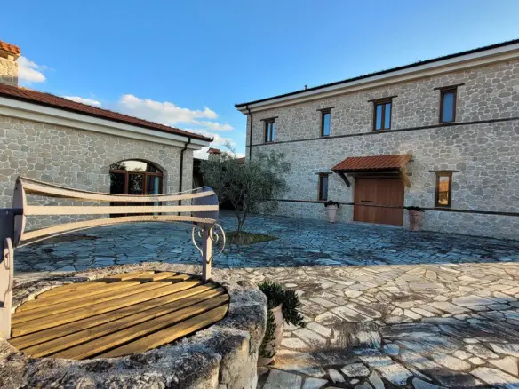 Villa In Nea Propontida, Greece (586 M²)