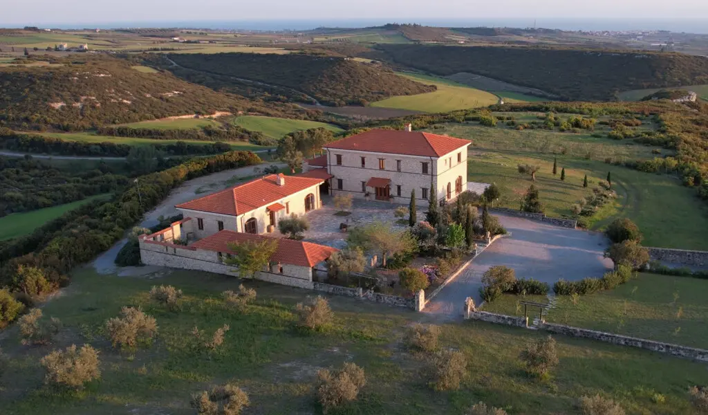 Villa Of 586 M² In Chalkidiki