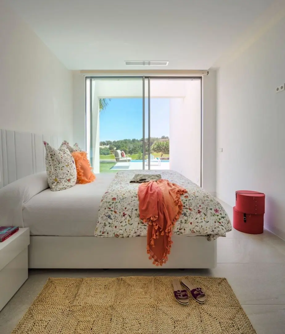 Villa 200 M² In Orihuela, Spain – Mediter Real Estate**title:** 3 Beds Villa 200 M² Orihuela, Spain With Pool