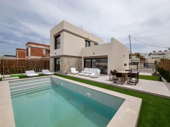 Villa 113 M² In Algorfa, Spain