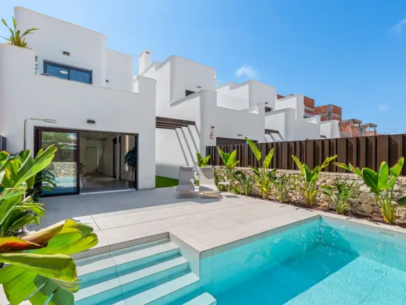 Villa Of 264 M² In Pilar De La Horadada