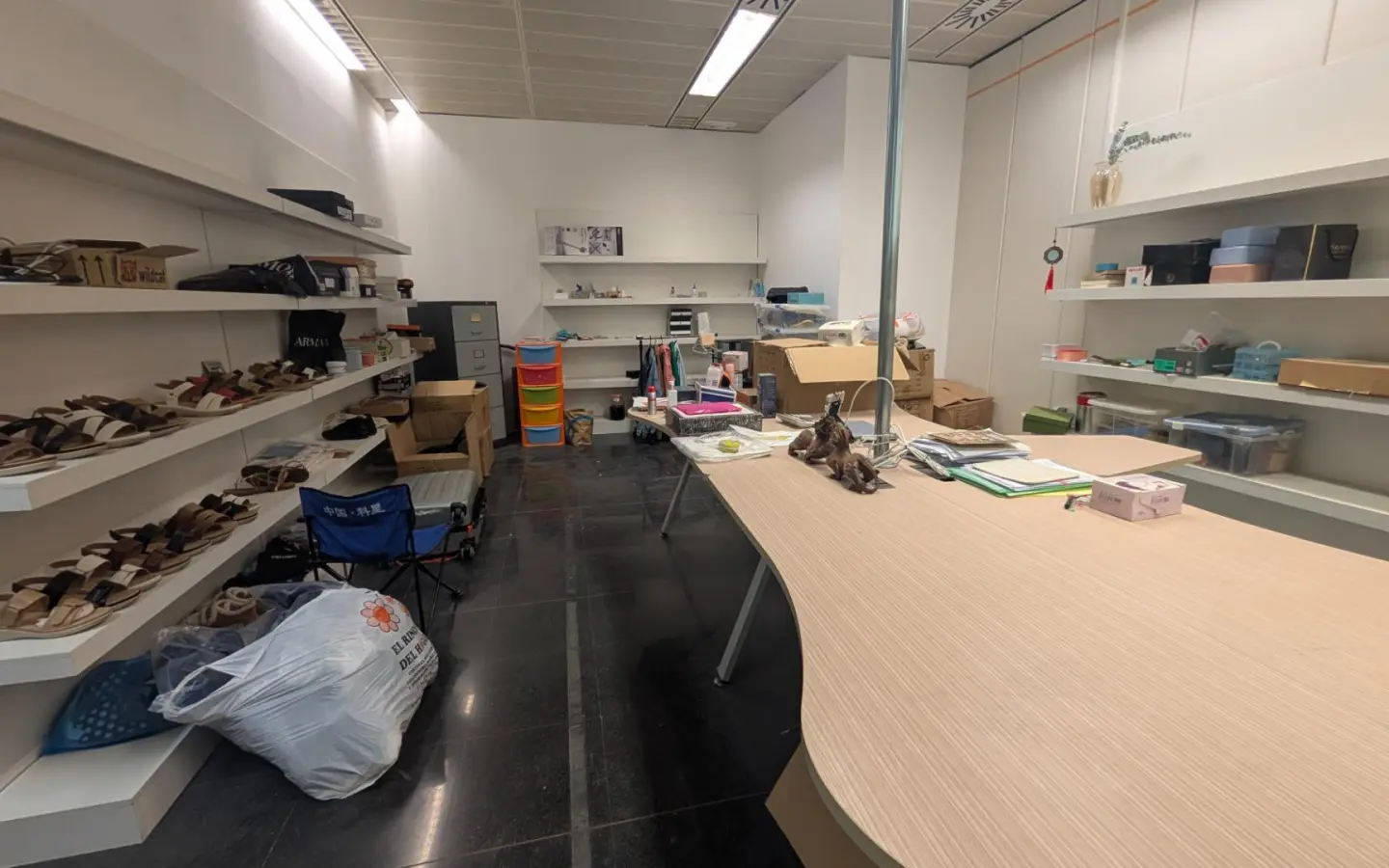 Industrial Unit Of 480 M² In Elche, Spain