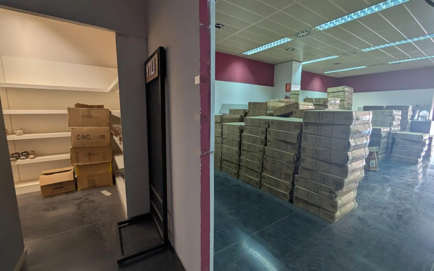 Industrial Unit Of 480 M² In Elche, Spain