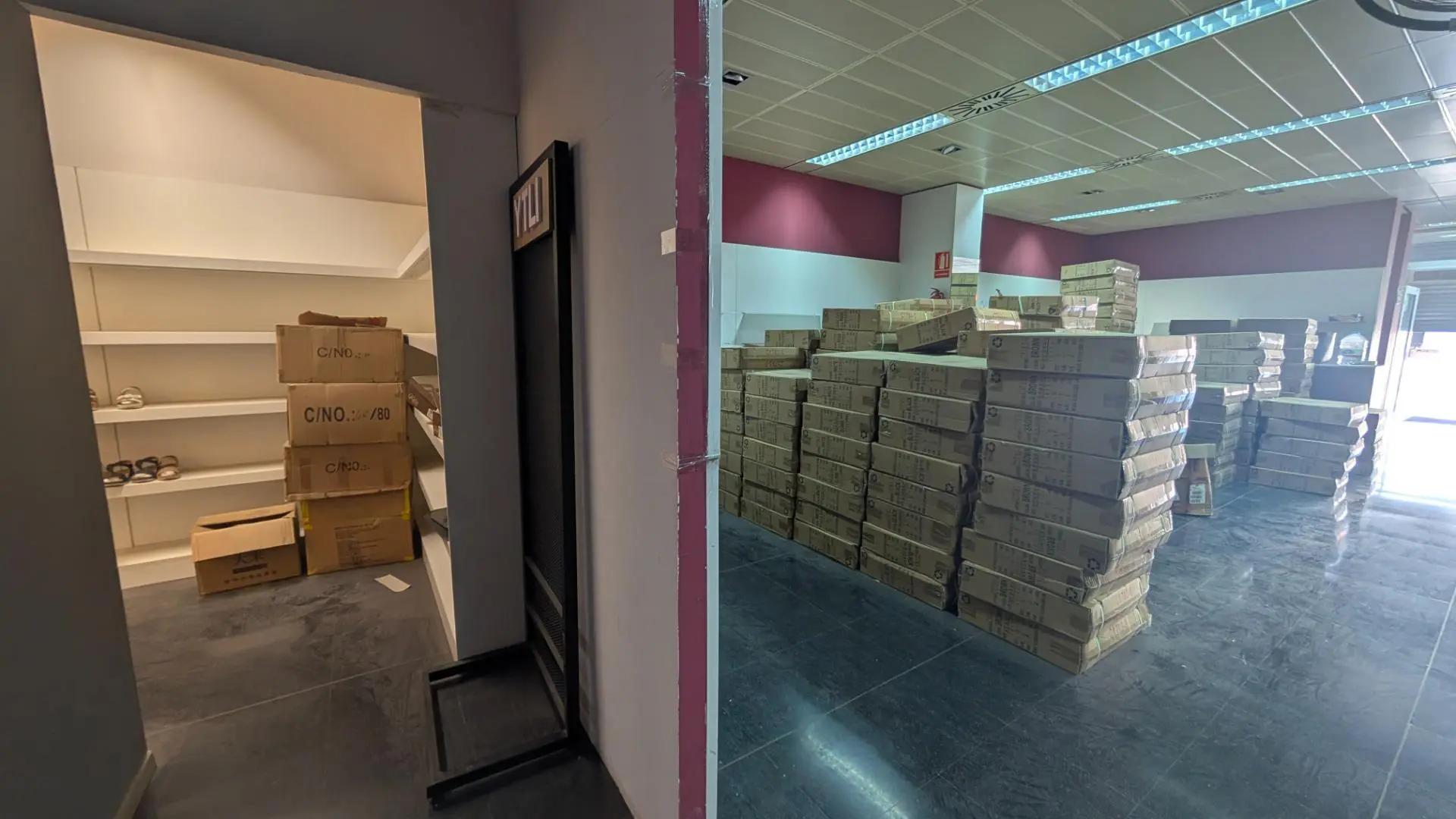 Industrial Unit Of 480 M² In Elche, Spain