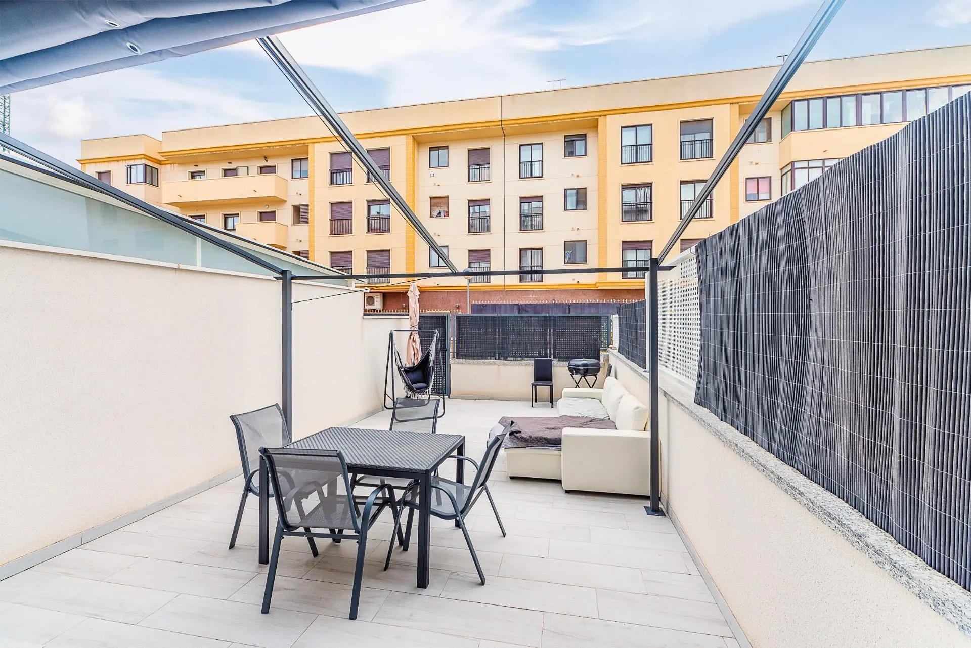 Apartment Of 107 M² In Elche, Spain