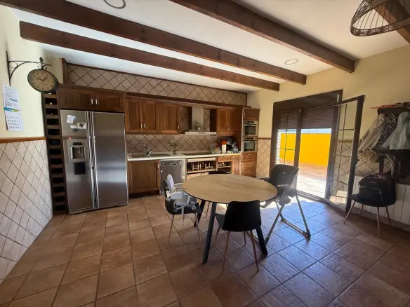 House Of 174 M² In Avileses, Spain
