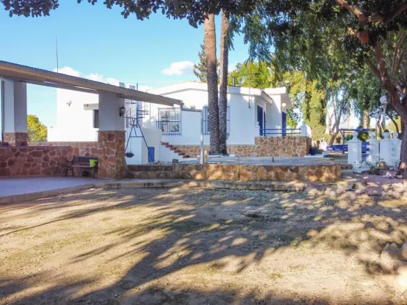 4-bedroom Villa In Orihuela, Spain (277 M²)