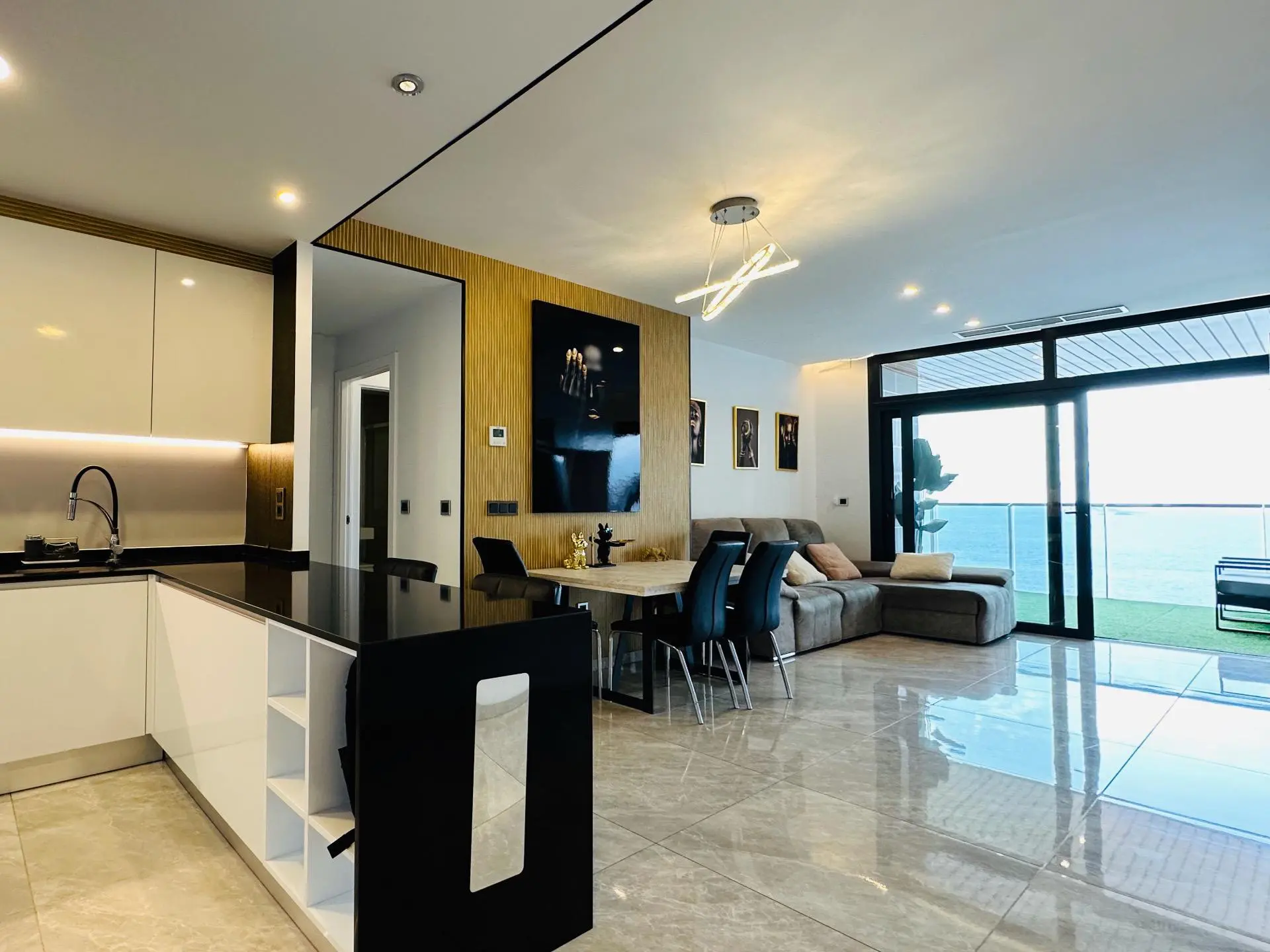 Apartment Of 120 M² In Benidorm, Spain