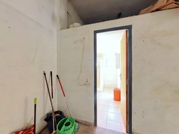 Commercial Unit In Villajoyosa, Spain (132 M²)