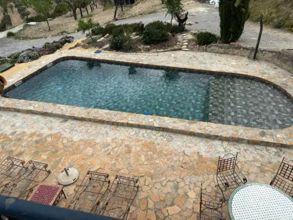 5-bedroom Villa In Relleu, Spain (473 M²)