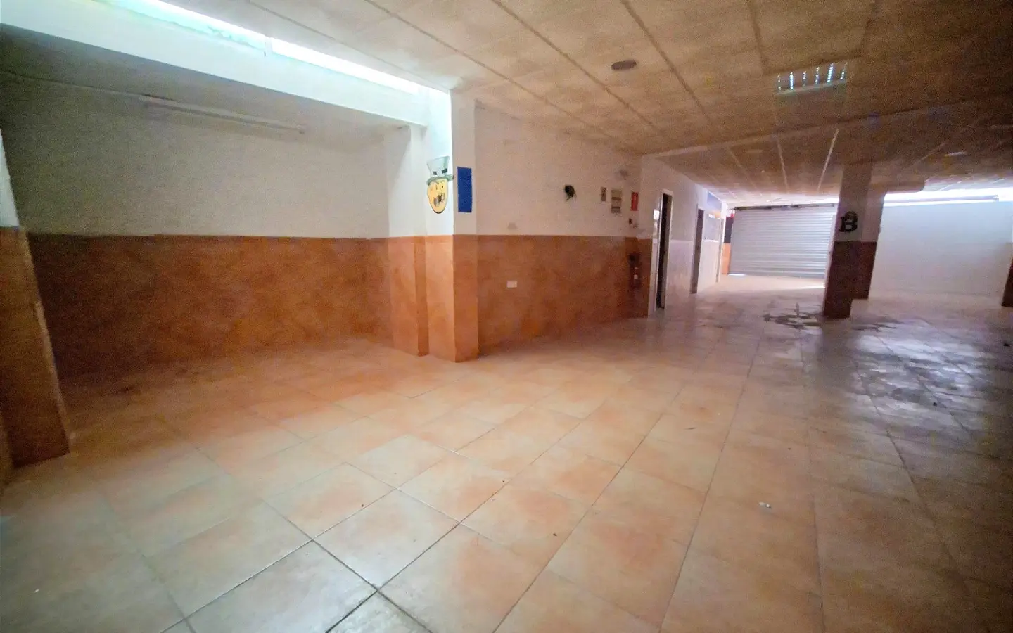 Commercial Unit In Alicante, Spain (136 M²)