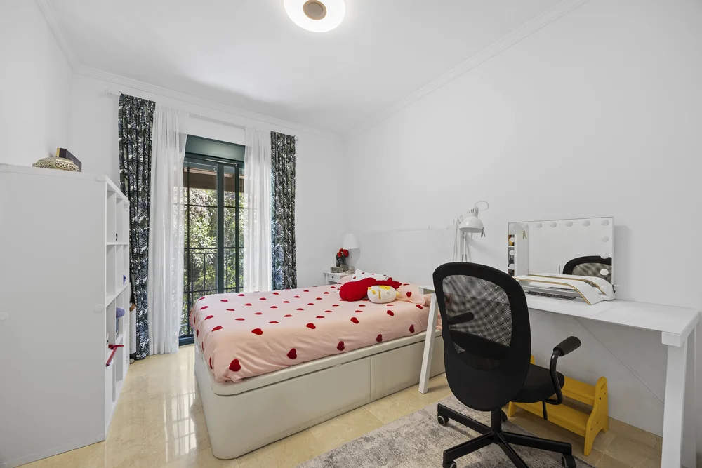 Townhouse Of 0 M² With Private Garden, Solarium & Jacuzzi In Nagüeles, Marbella