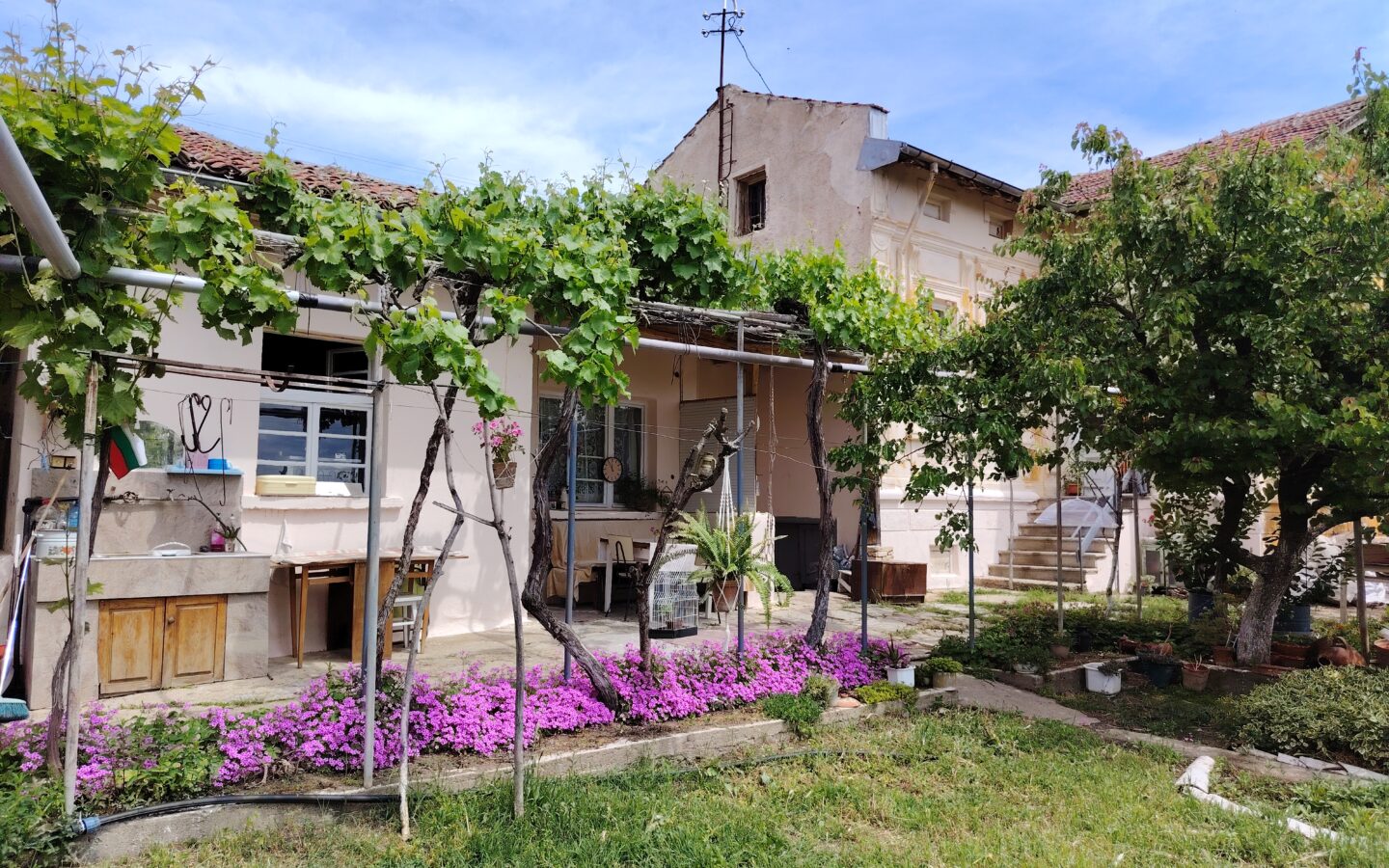 Authentic Property With Business Potential In Dalboki Village, Stara Zagora Region