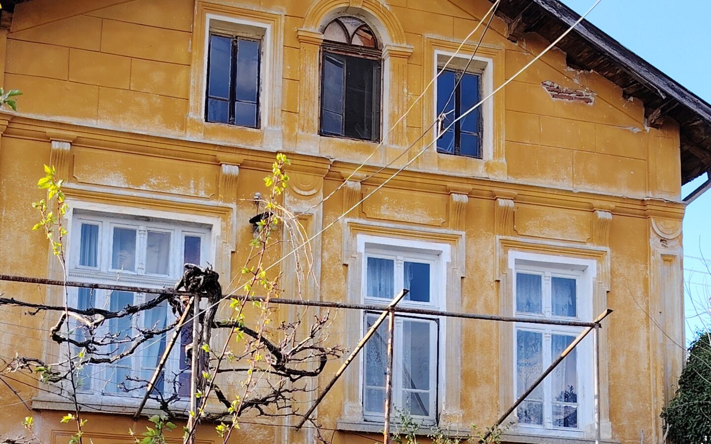 Authentic Property With Business Potential In Dalboki Village, Stara Zagora Region