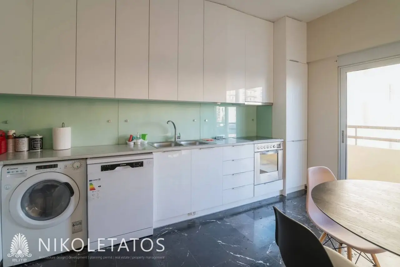 Apartment Of 75 M² With 2 Bedrooms And 1 Bathroom In Athens, Greece